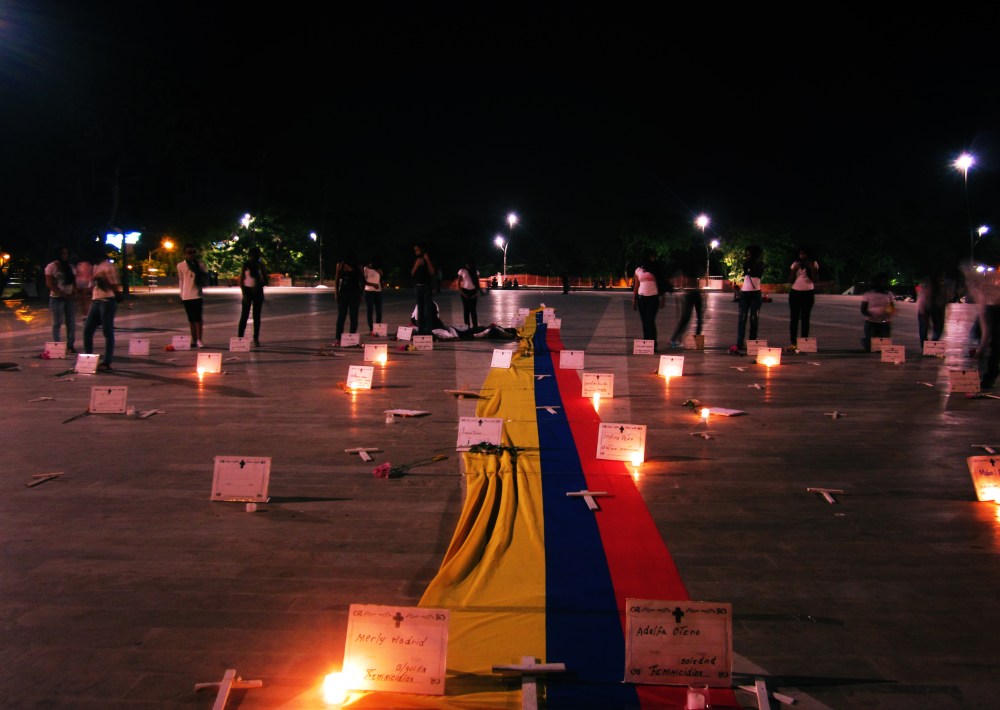 monumento por la dignidad y la memoria